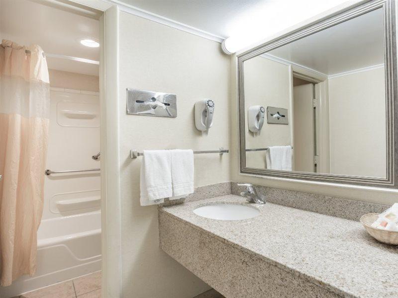 Red Roof Inn Baltimore Windsor Mill ภายนอก รูปภาพ