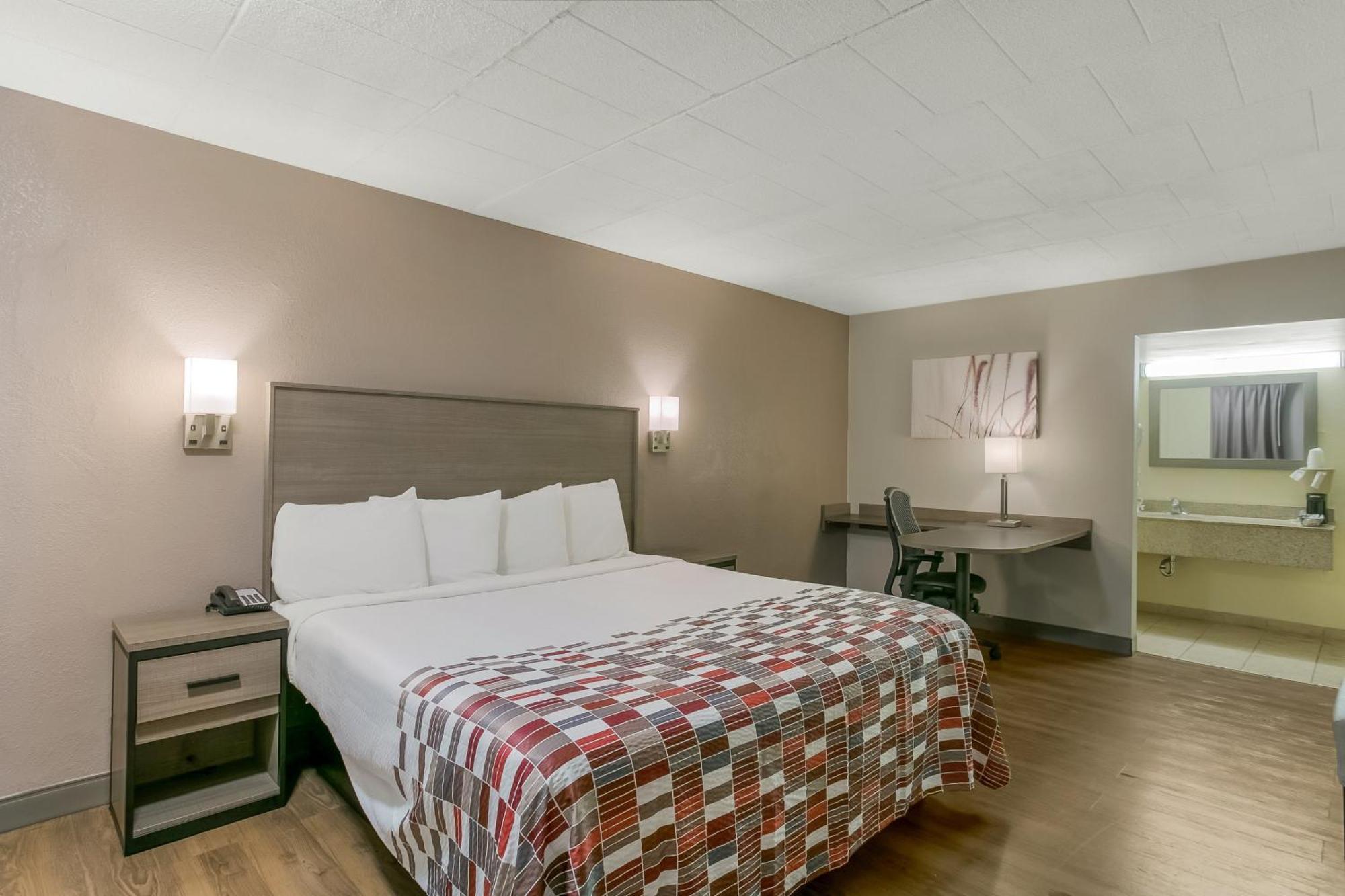 Red Roof Inn Baltimore Windsor Mill ภายนอก รูปภาพ