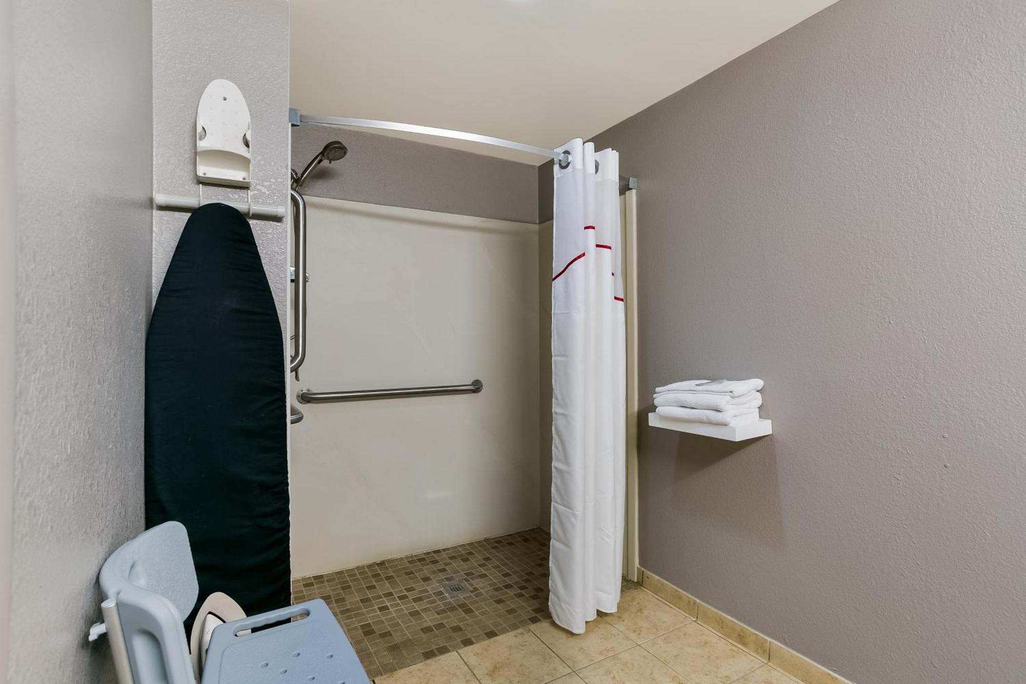 Red Roof Inn Baltimore Windsor Mill ภายนอก รูปภาพ